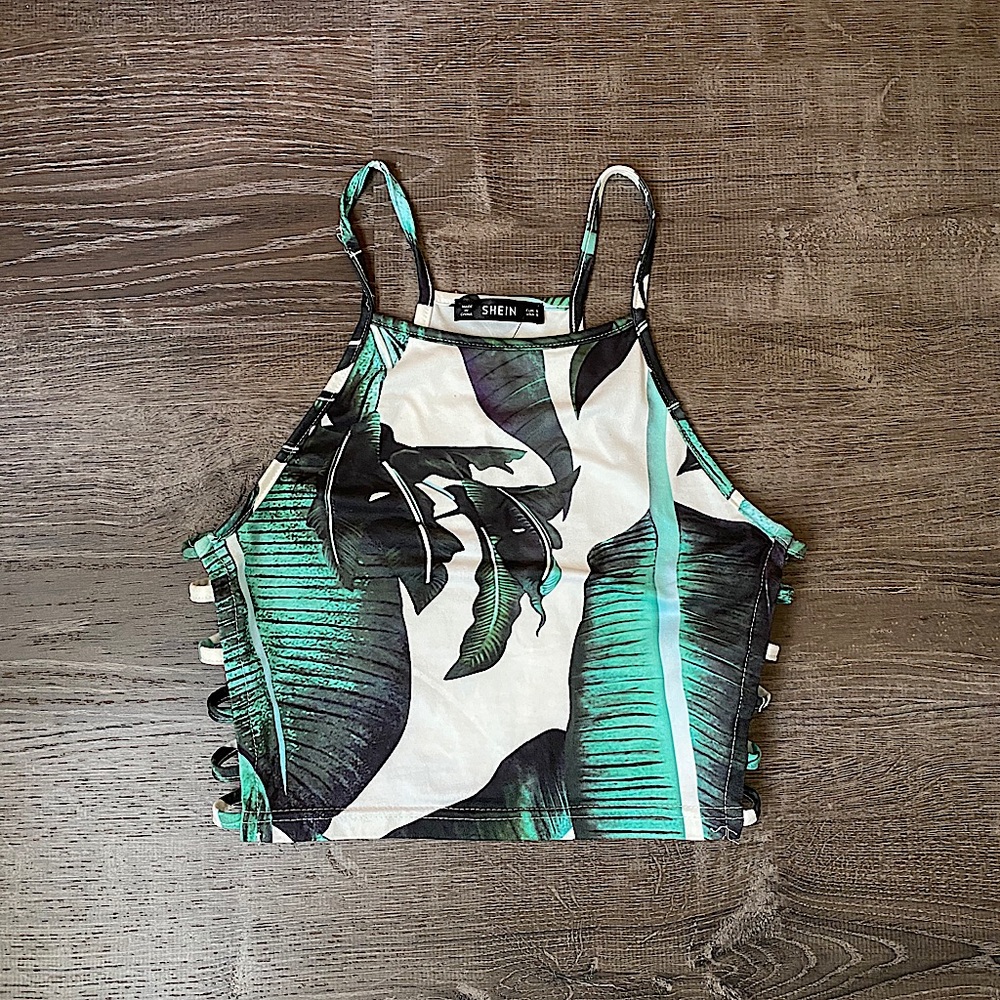 Tropical Print Crop